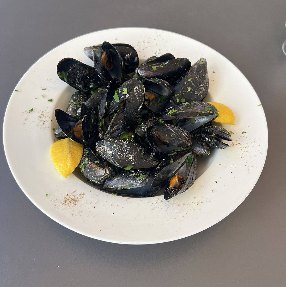 GLAVNA JELA OD RIBE / FISH MAIN DISHES